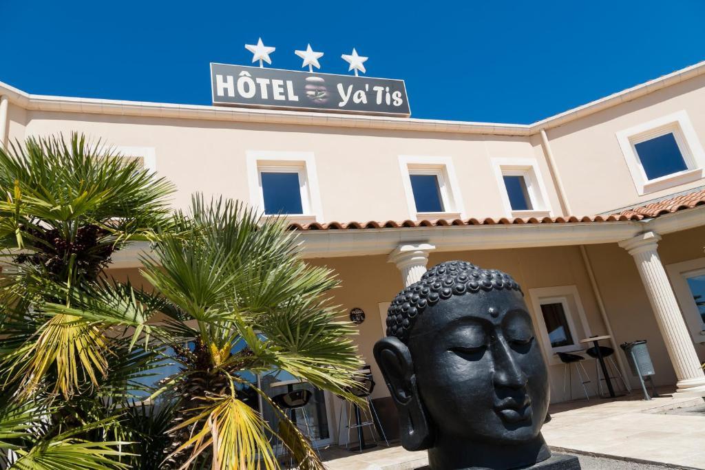 Le Ya'Tis Hotel Saint-Laurent-des-Arbres Eksteriør billede