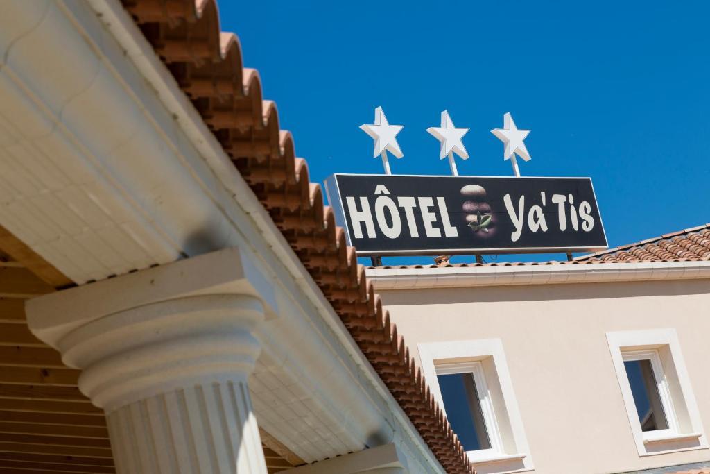 Le Ya'Tis Hotel Saint-Laurent-des-Arbres Eksteriør billede